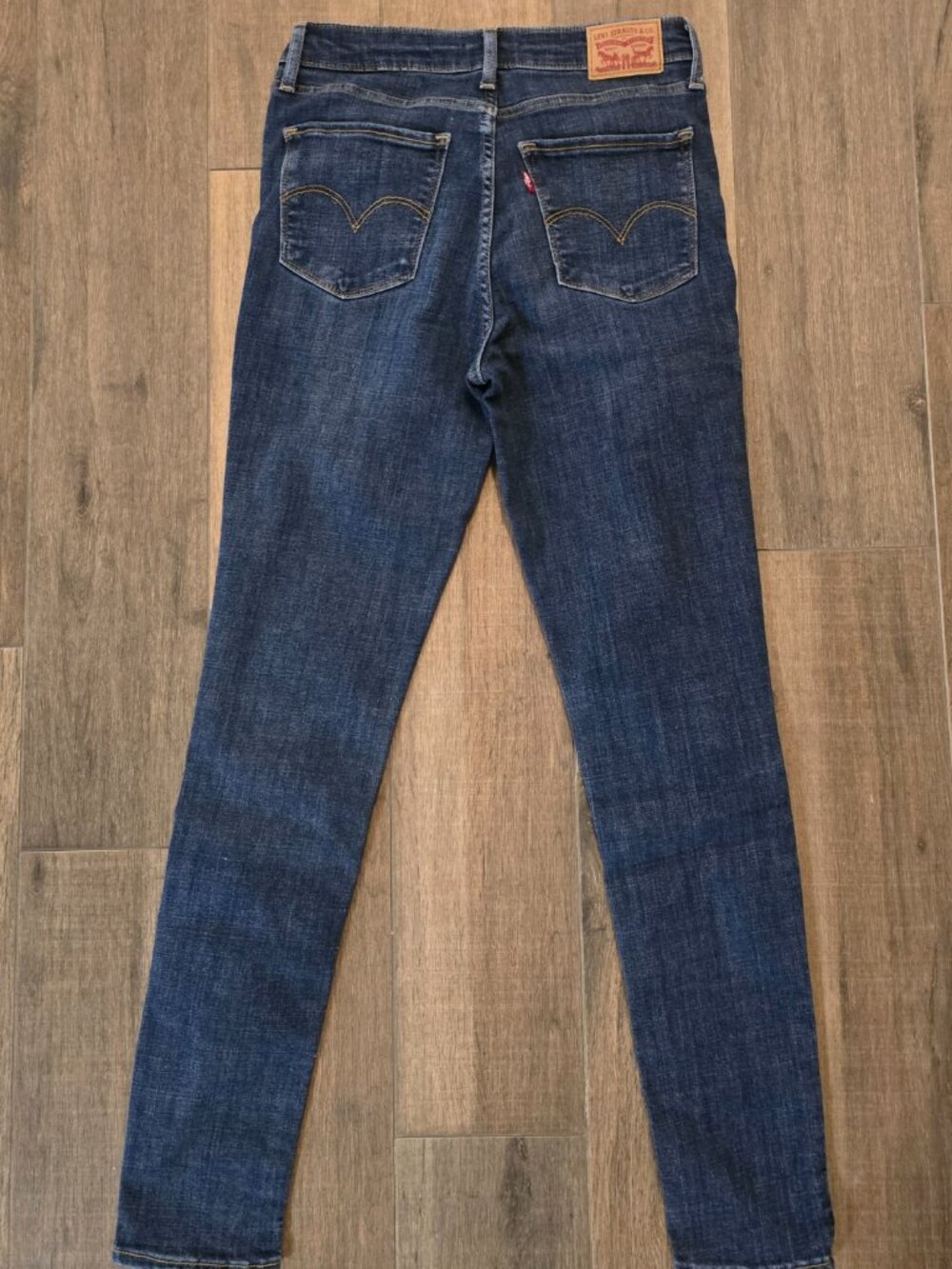 Levi's 720 High Rise Skinny - Picture 2 of 4